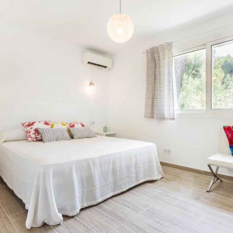 Oasis Can Picafort - Four-Bedroom Vacation Home - 4
