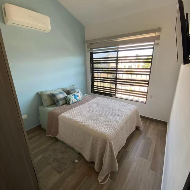 Casa bahía bonita - Three-Bedroom House - 18