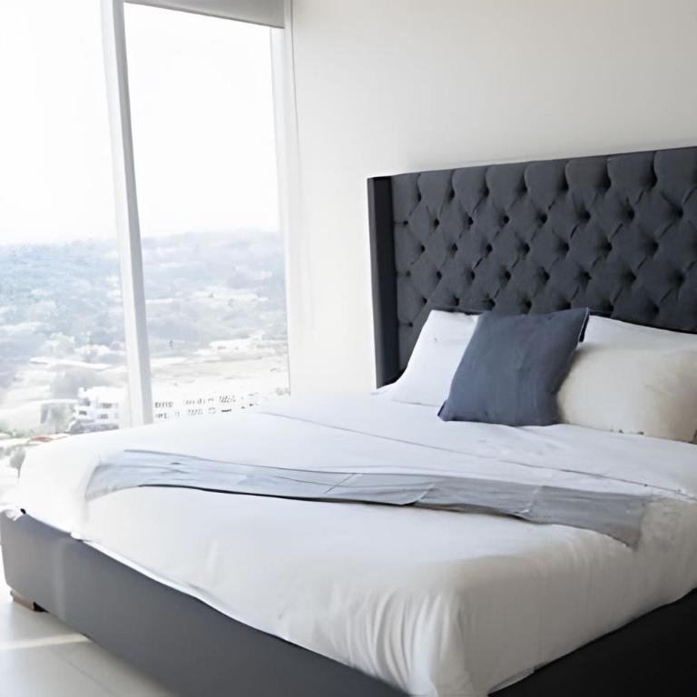Parklife Pabellón - Three-Bedroom Apartment - 14