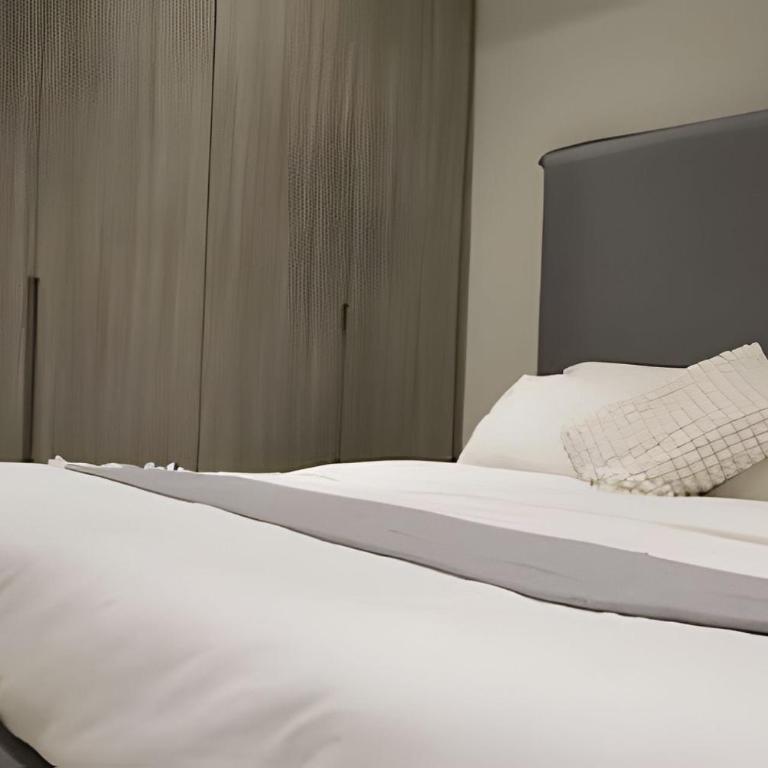 Parklife Pabellón - Three-Bedroom Apartment - 18