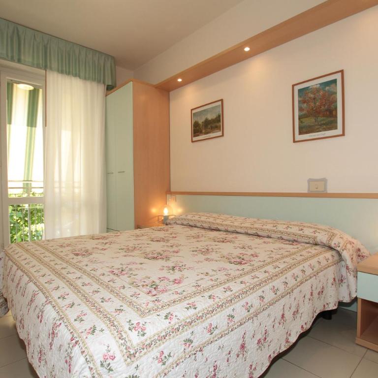 Hotel Vera - Camera Matrimoniale/Doppia con Letti Singoli - 5