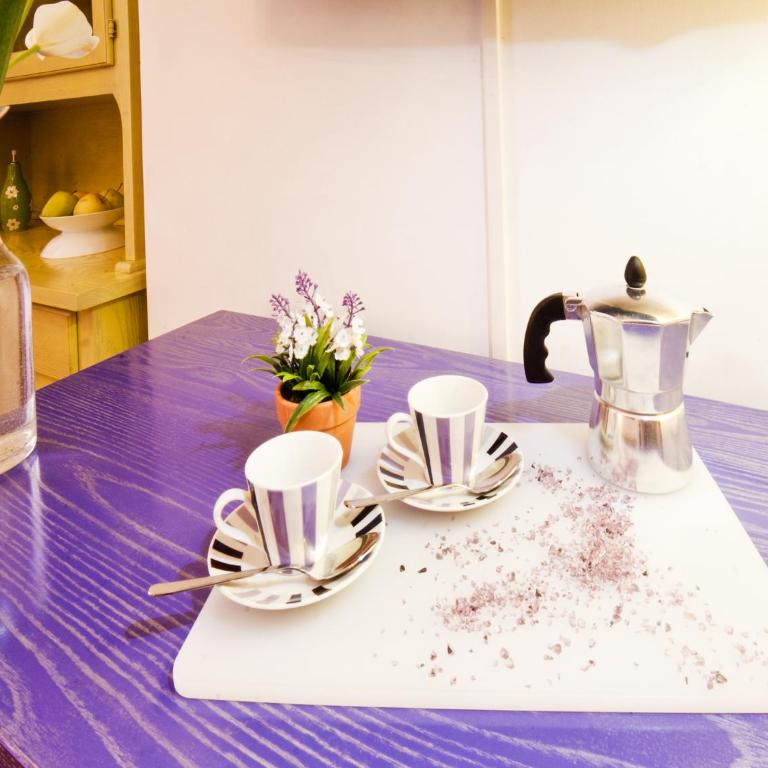 Nostromondo Apartments in Rome City Centre - Appartamento Standard - Via Boschetto 114 - 14
