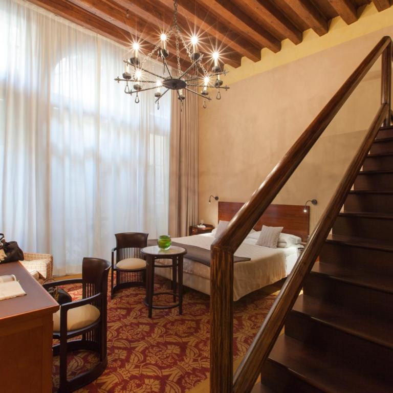 Hotel Saturnia & International - Camera Quadrupla - 5