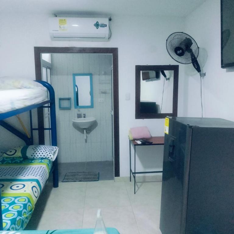 Habitaciones y apartamento fania - Habitación Familiar Estándar - 3