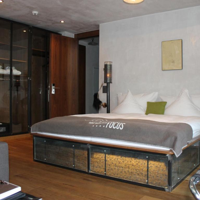 Matterhorn FOCUS Design Hotel - Habitación Doble Superior con vistas a Zermatt - 4