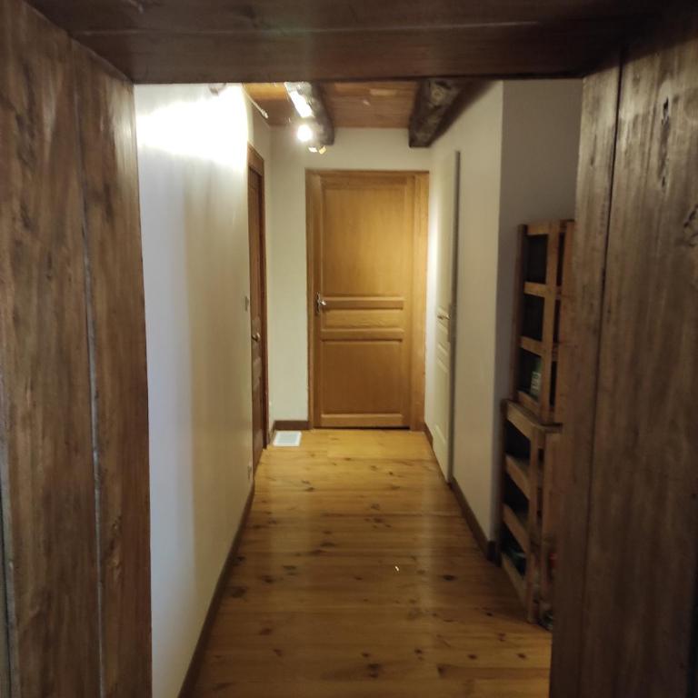 MAISON DE CHARME LAC AIGUEBELETTE - Villa 3 Chambres - 24