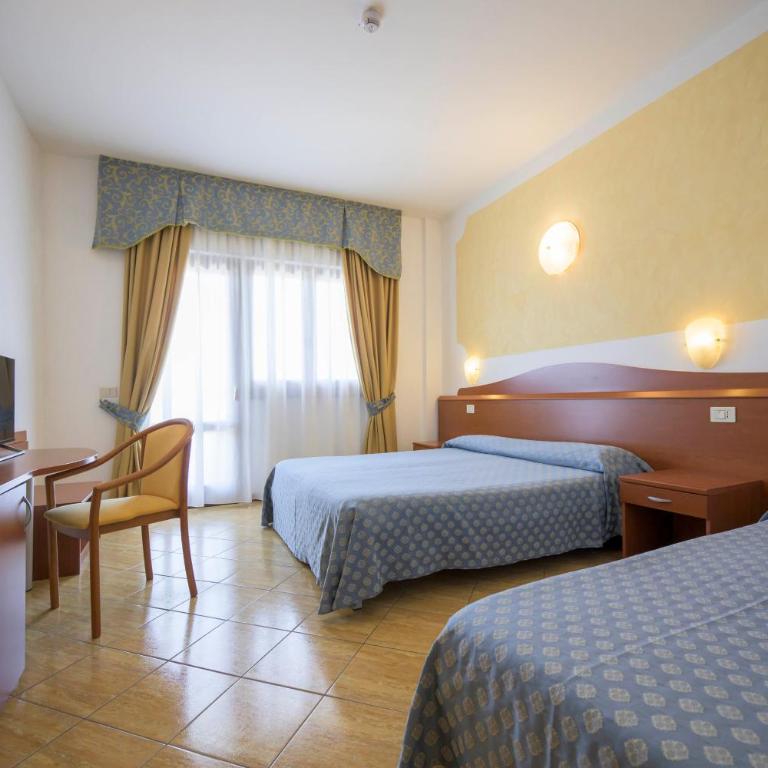 All Inclusive Hotel Piccolo Paradiso - Twin Room with Balcony or Terrace and Mountain View - 3