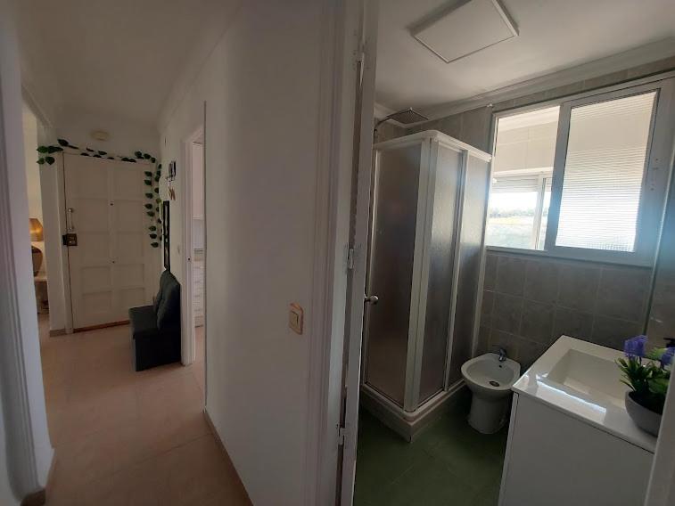 Habitación en piso con terraza junto a la estación - Apartamento con terraza - 18