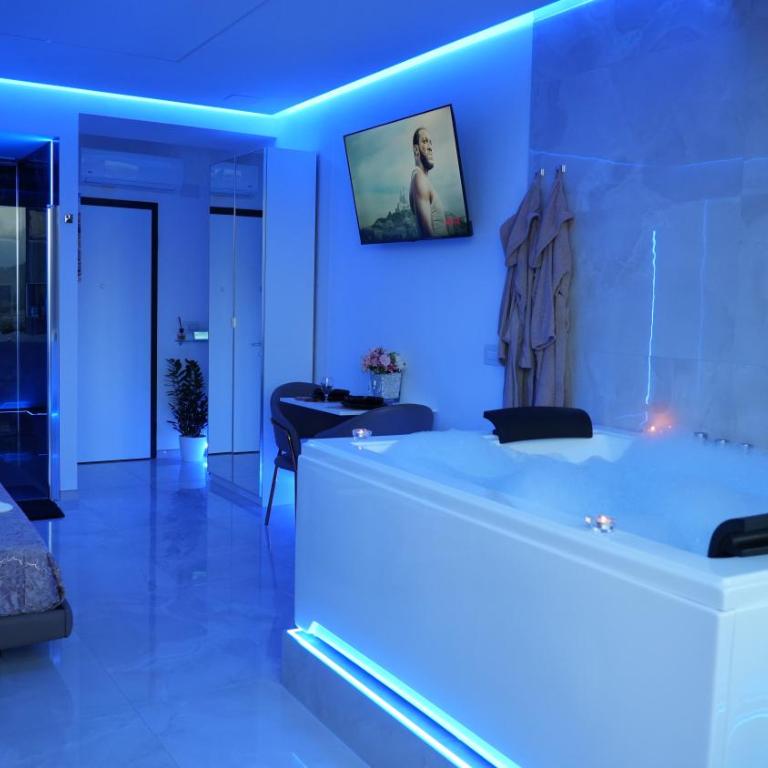 Suite Imperial - Appartamento con 1 Camera da Letto - 13