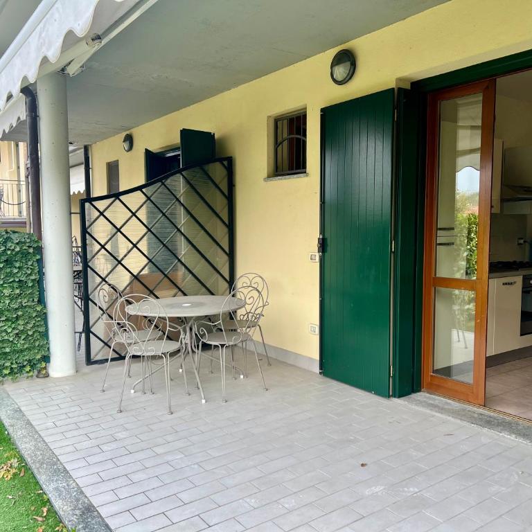 Le Terrazze del Garda - Immobili e Soluzioni Rent - Appartamento con 2 Camere da Letto e Vista Giardino - 2
