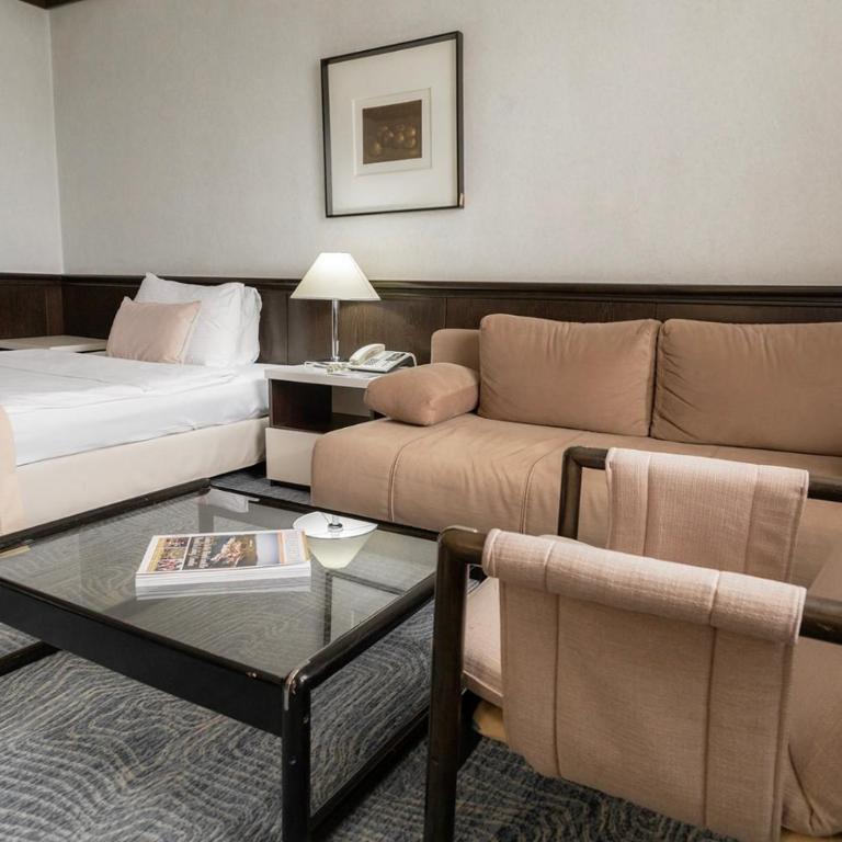 Hotel Holiday - Suite - 5