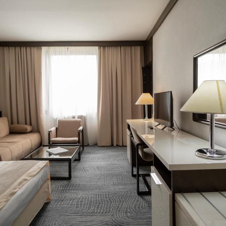 Hotel Holiday - Suite - 7