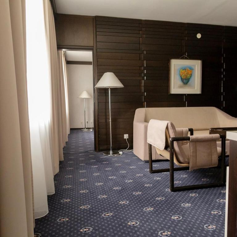 Hotel Holiday - Suite sa 2 Spavaće Sobe - 6