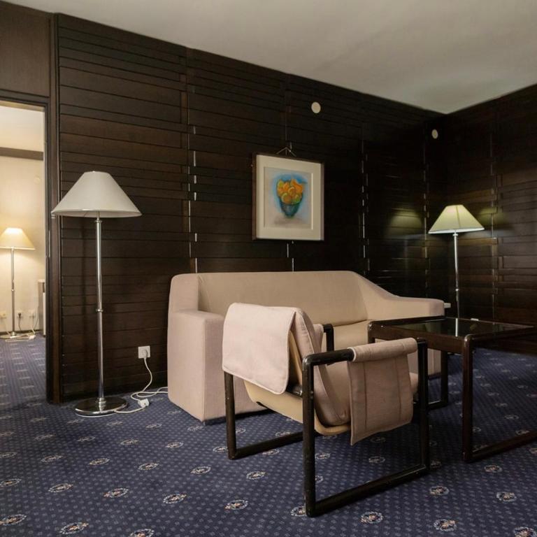 Hotel Holiday - Suite sa 2 Spavaće Sobe - 4