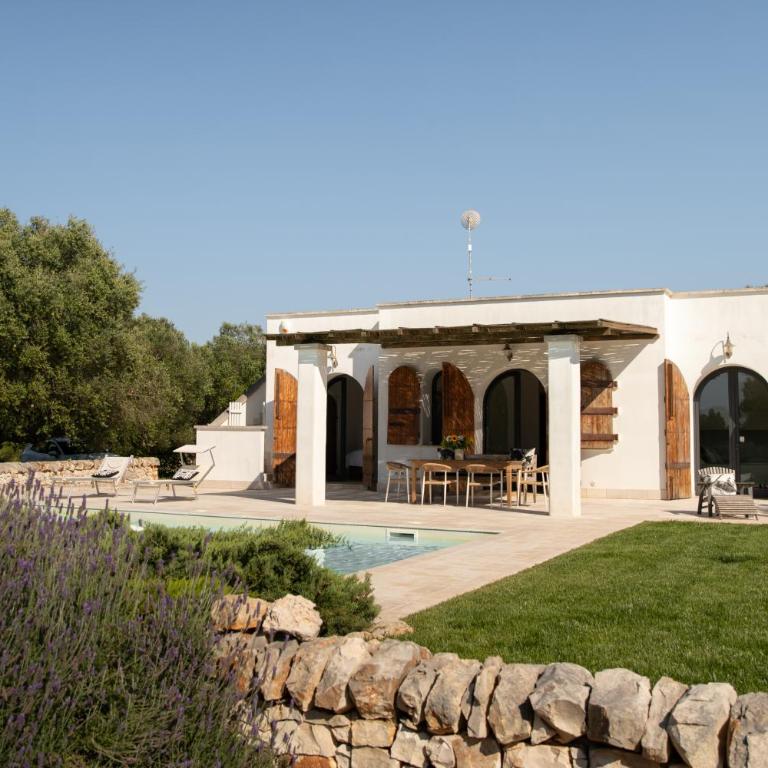 Cisternino Villa in Olive Groove - Villa con Piscina Privata - 1