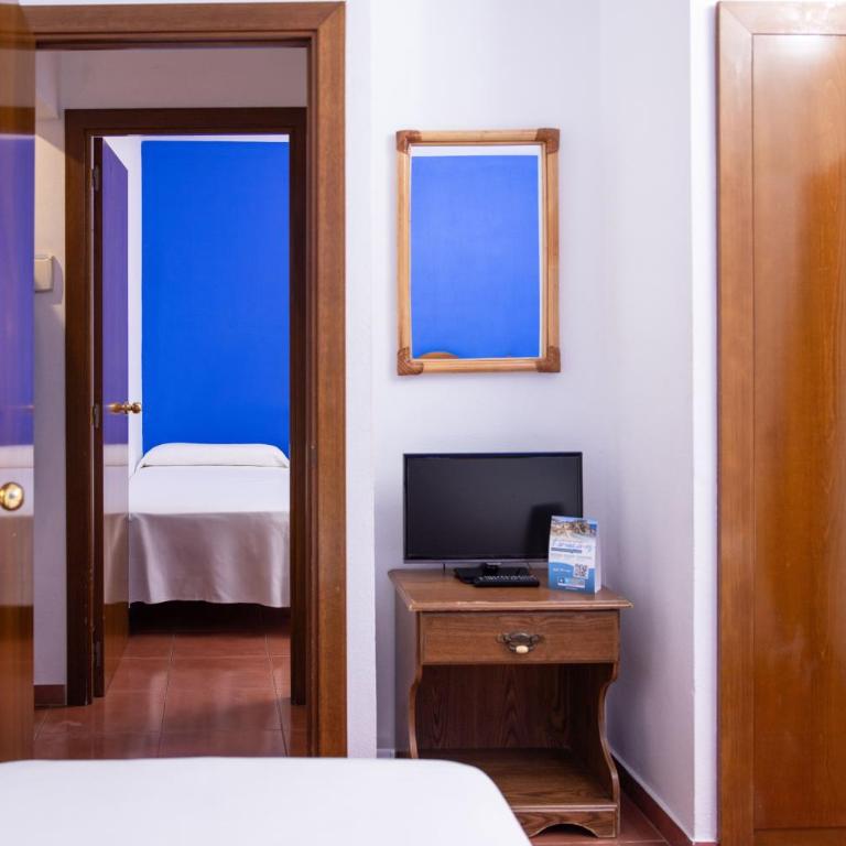 RVHotels Mar de Tossa - Habitación Familiar con balcón - 4