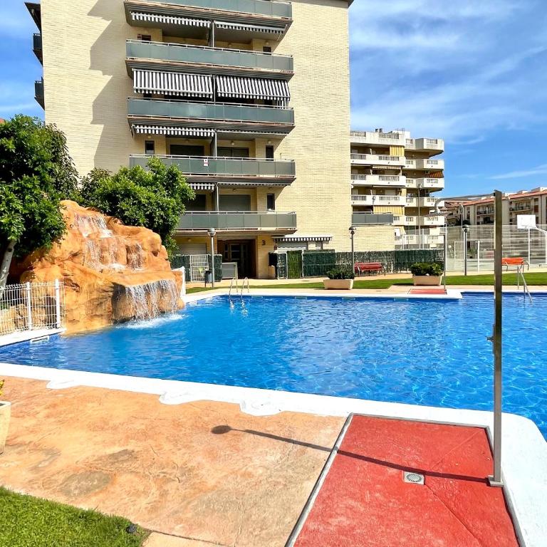 APARTAMENTO EN LA PINEDA y PARKING - Apartment with Pool View - 32