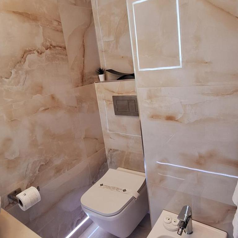 Suite Imperial - Appartamento con 1 Camera da Letto - 11