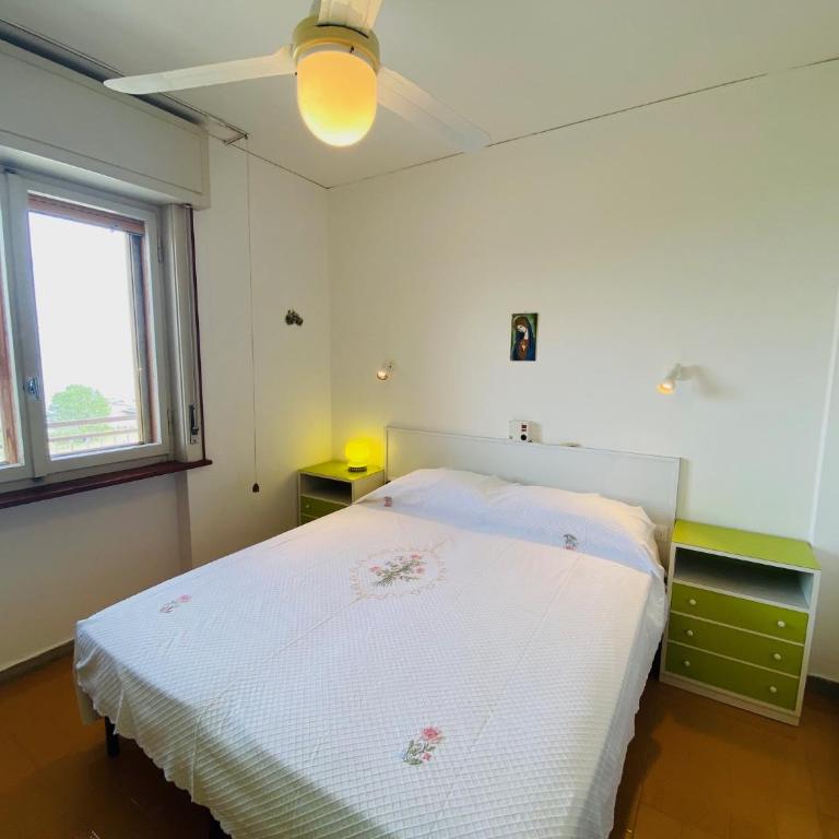 Claudia & Residence Vistamare - Appartamento con 2 Camere da Letto, Terrazza e Vista Mare - 10