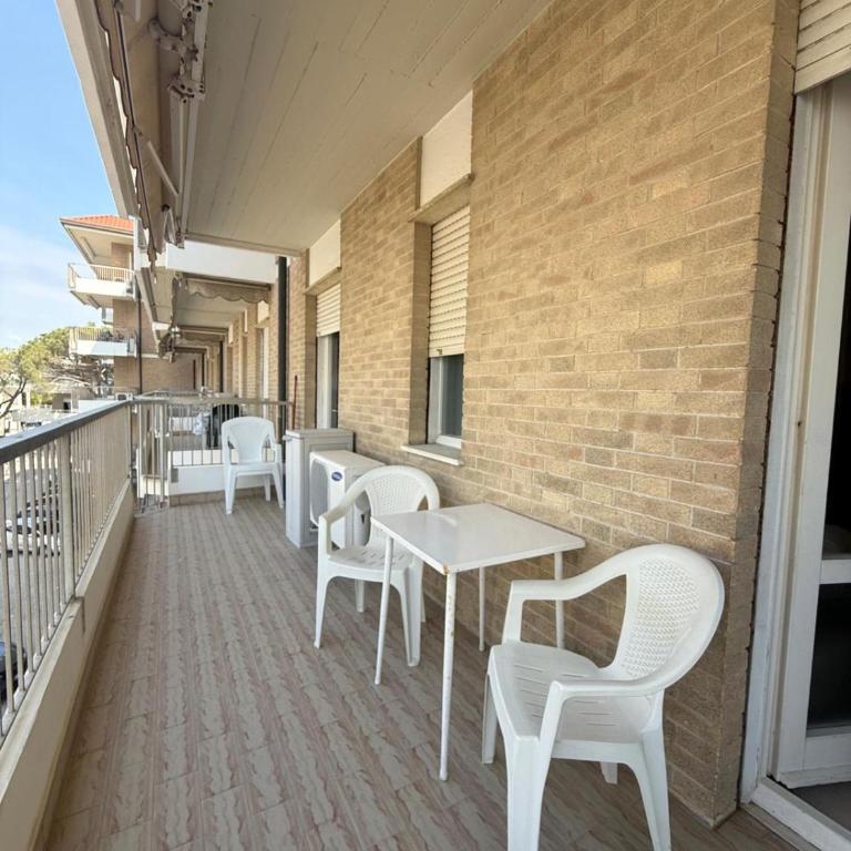 RESIDENCE ZETA - WALTERIGATO Apartments SOLO PER FAMIGLIE - Appartamento Superior con Balcone - 3