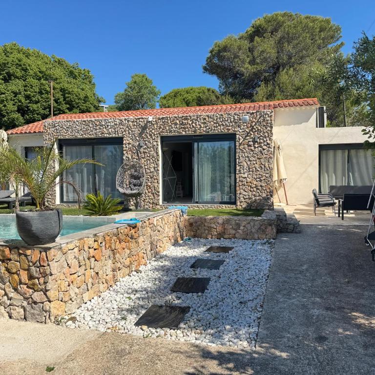 Havre de Paix avec Villa Prestige Cannes , Piscine Chauffée, Alarme, Caméras Parking privée - Villa - 7