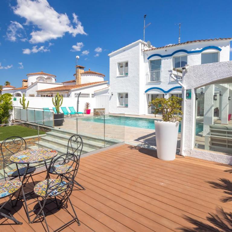 V028 - EMPURIES - Villa - 12