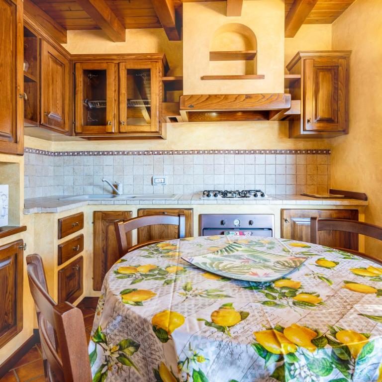 Charming Bellagio - One-Bedroom Apartment (2 Adults) - 6