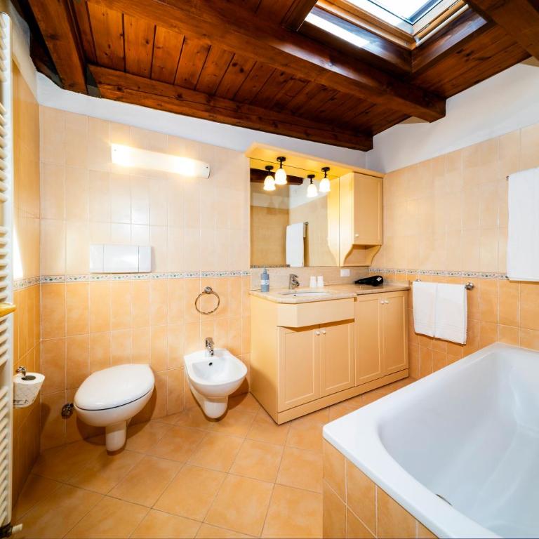 Charming Bellagio - One-Bedroom Apartment (2 Adults) - 10