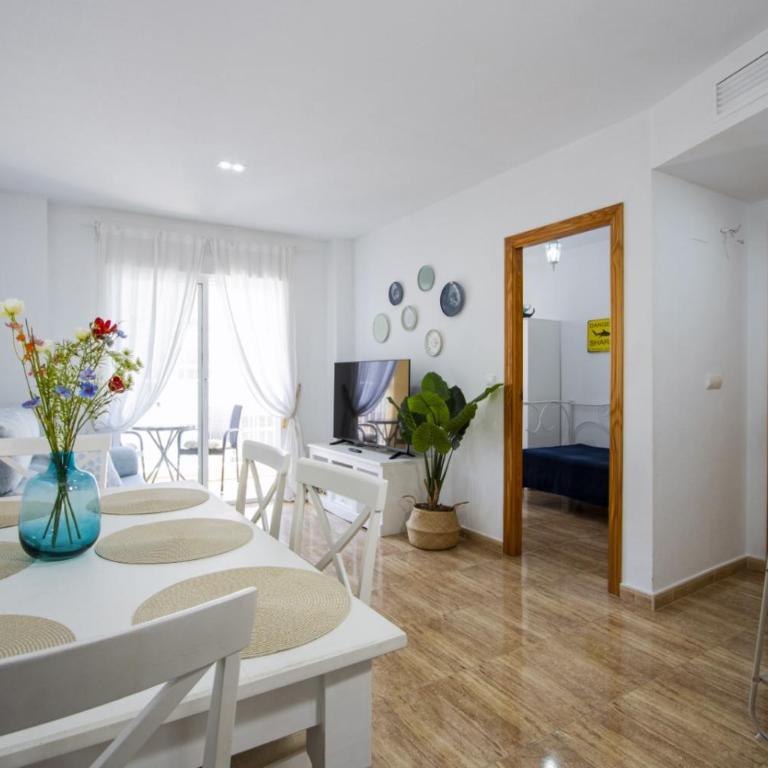 La Loma ID183 - Two-Bedroom Apartment with Balcony - 3