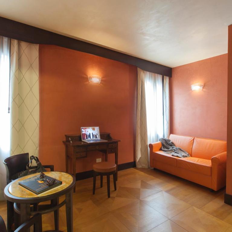 Hotel Saturnia & International - Camera Tripla Classic - 4