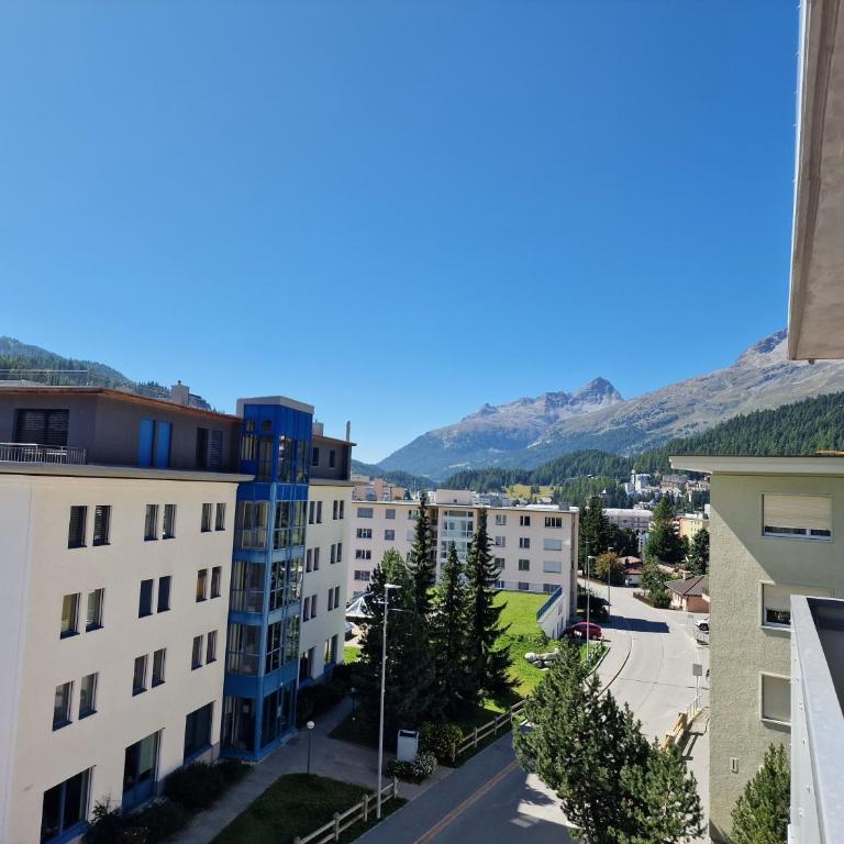 Apartments Corvatch-Sunflower - Appartamento con 2 Camere da Letto e Balcone - 11