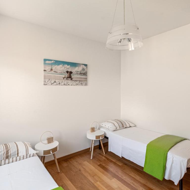 Florence Opera House Area - Private Parking! - Balcony - 2 Bedrooms 2 Bathrooms - Appartamento con 2 Camere da Letto - 25