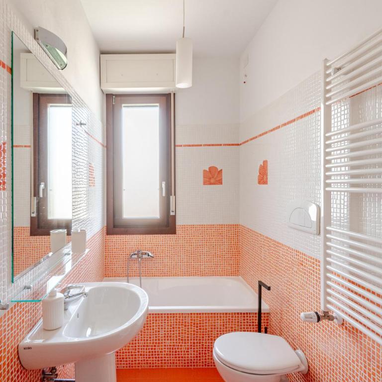 Florence Opera House Area - Private Parking! - Balcony - 2 Bedrooms 2 Bathrooms - Appartamento con 2 Camere da Letto - 37