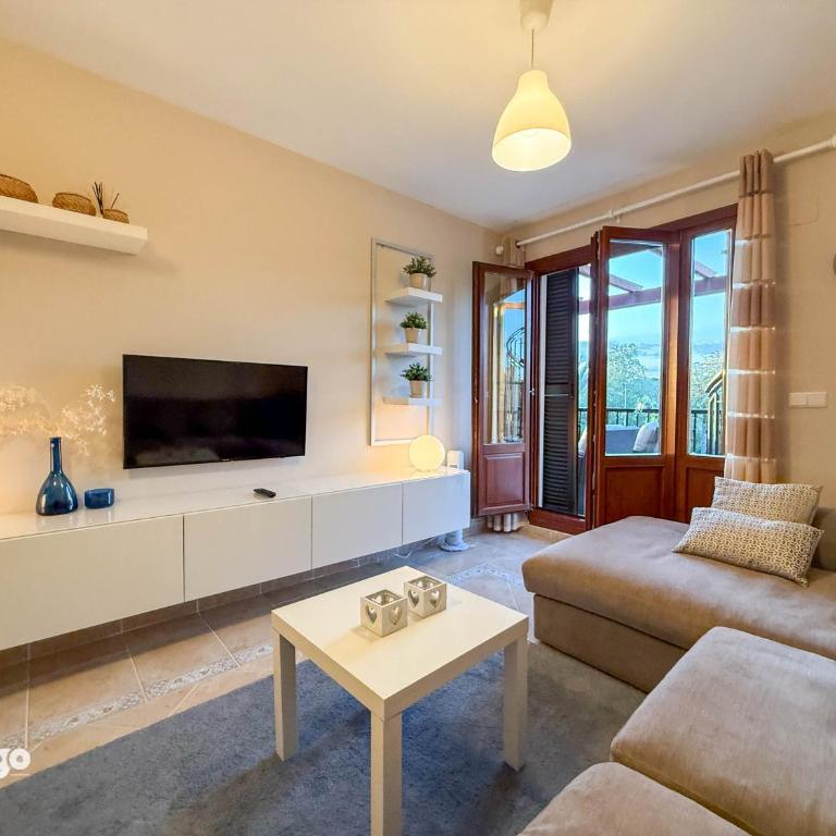 Modern & Bright Apartment - Vista Esuri - ORE01 - Apartamento de 2 dormitorios con balcón y terraza - 2