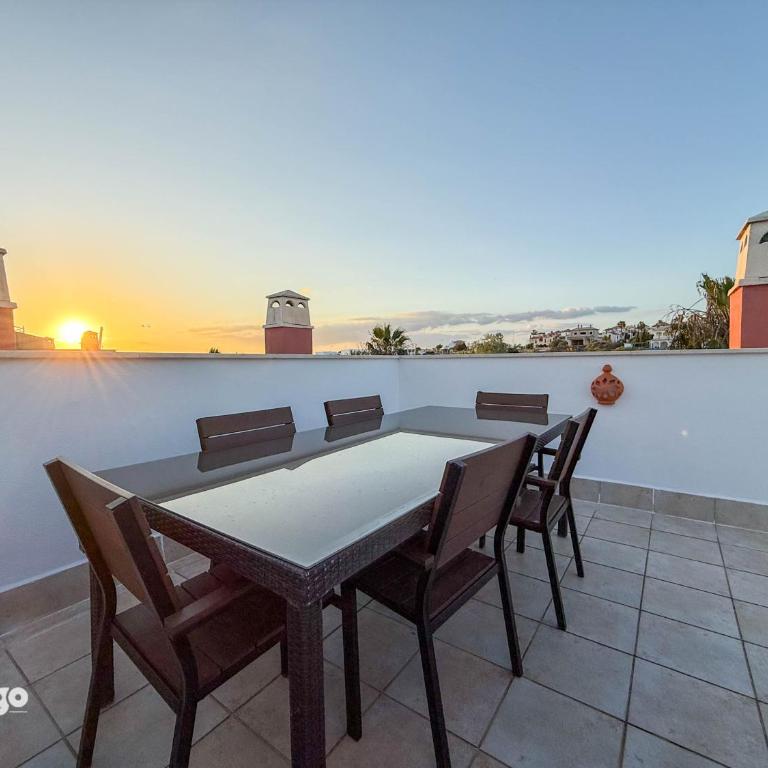 Modern & Bright Apartment - Vista Esuri - ORE01 - Apartamento de 2 dormitorios con balcón y terraza - 7