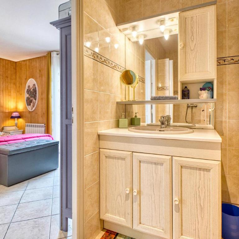 Amazing Home In Sarlat-La-Canéda - Maison de Vacances 1 Chambre - 6