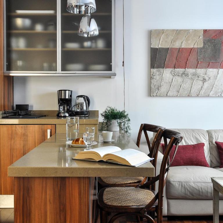 Estudio en Zona de Colon - Apartamento de 1 dormitorio - 8