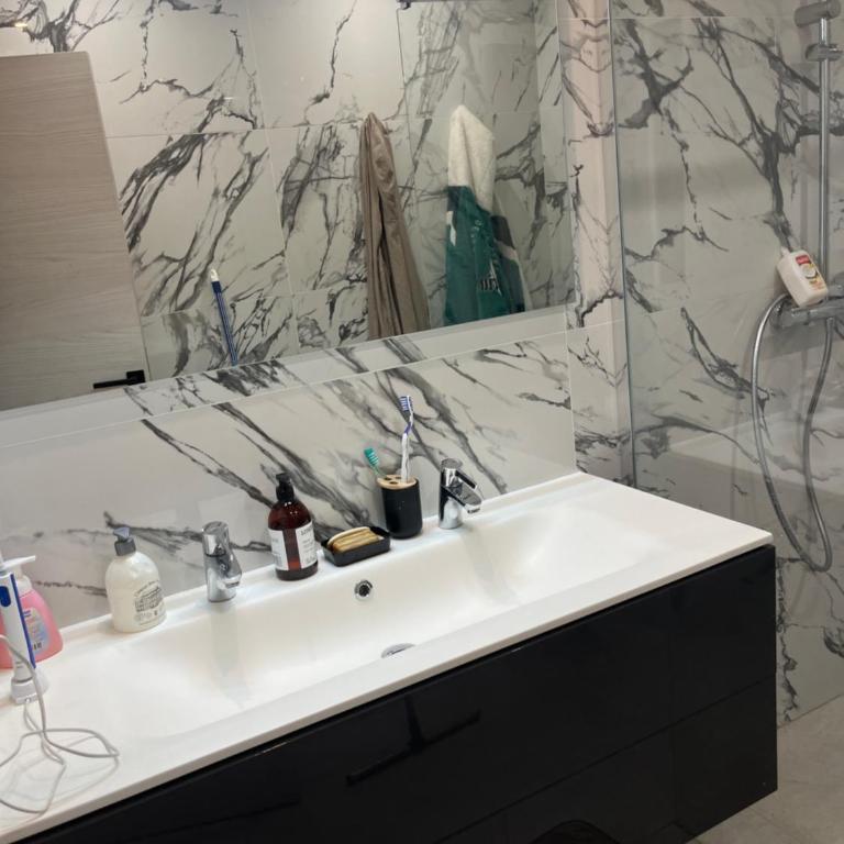 Havre de Paix avec Villa Prestige Cannes , Piscine Chauffée, Alarme, Caméras Parking privée - Villa - 5