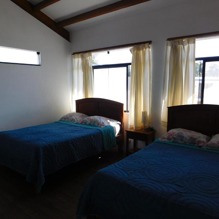 Sunset Bay Colan - Comfort Triple Room with Private Bathroom - 3