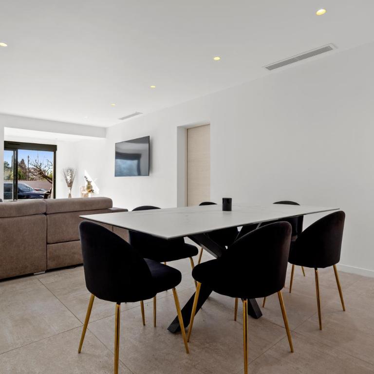 Havre de Paix avec Villa Prestige Cannes , Piscine Chauffée, Alarme, Caméras Parking privée - Villa - 3