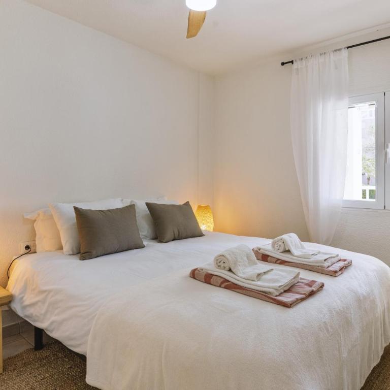 Ondaluz - Apartamento de 2 dormitorios con vistas a la piscina - 7