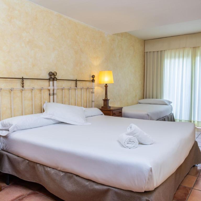 RVHotels Vila de Tossa - Habitación Triple con balcón - 5