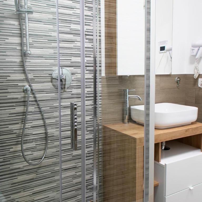 CASA IDEALE TIM Appartmanti moderni vicina al centro - Appartamento con 1 Camera da Letto - 37