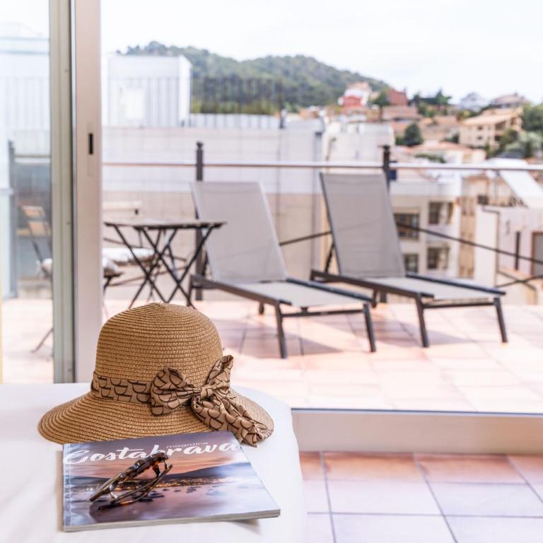 RVHotels Vila de Tossa - Habitación Doble con terraza - 13