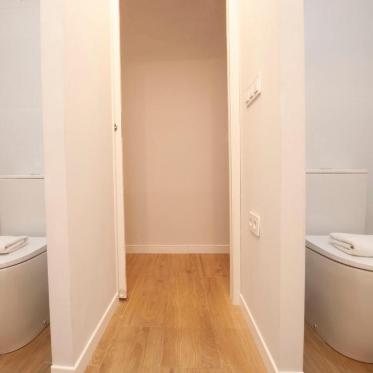 Quiet Loft - Two-Bedroom Apartment - 6