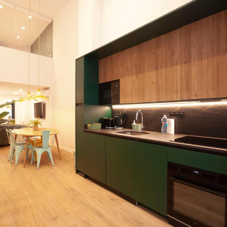 Quiet Loft - Two-Bedroom Apartment - 8