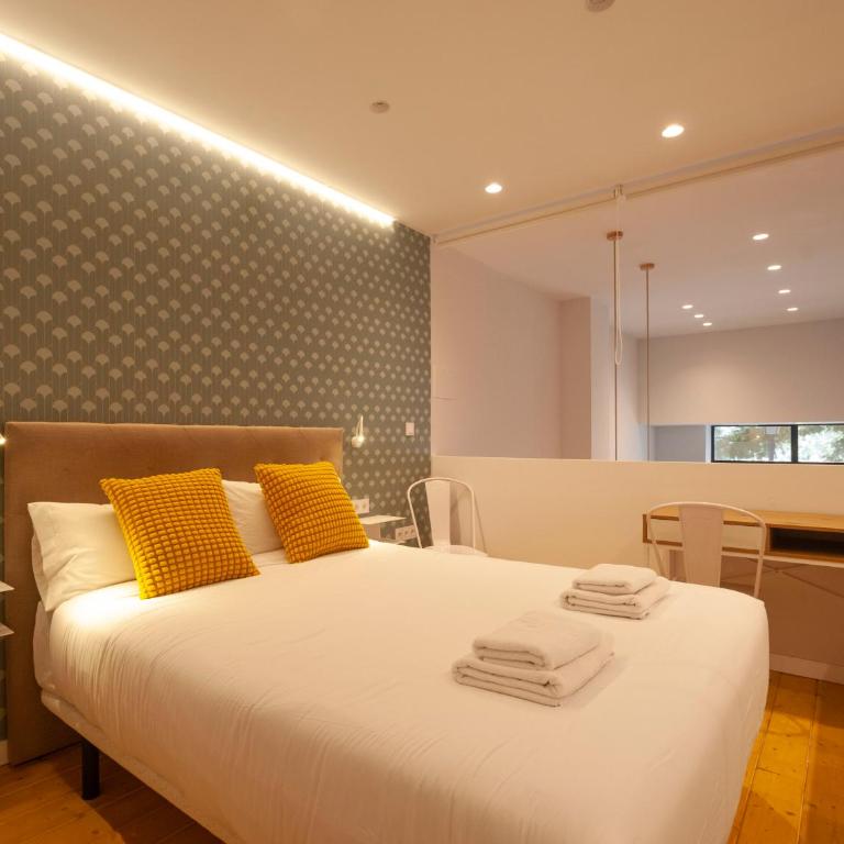 Quiet Loft - Two-Bedroom Apartment - 35