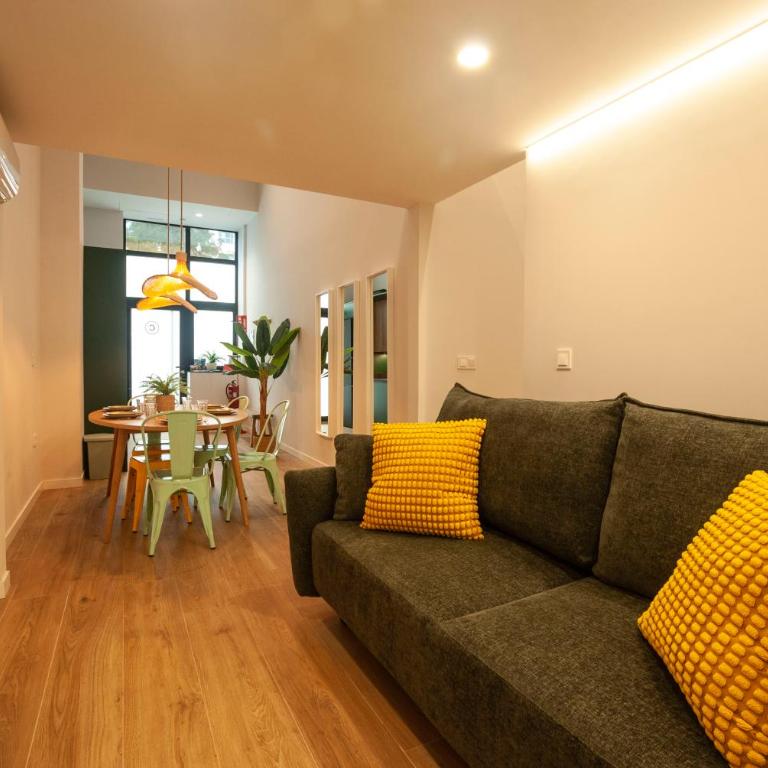 Quiet Loft - Two-Bedroom Apartment - 14