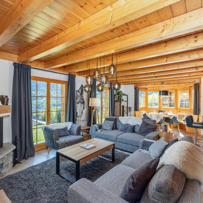 Chalet Belle Vue – Alpine Charm with a View to Remember - Chalet - 12