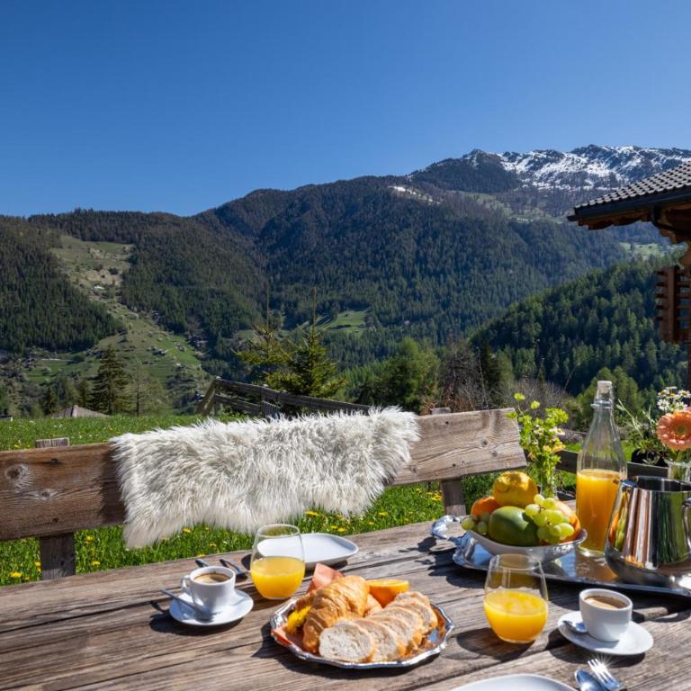 Chalet Belle Vue – Alpine Charm with a View to Remember - Chalet - 19